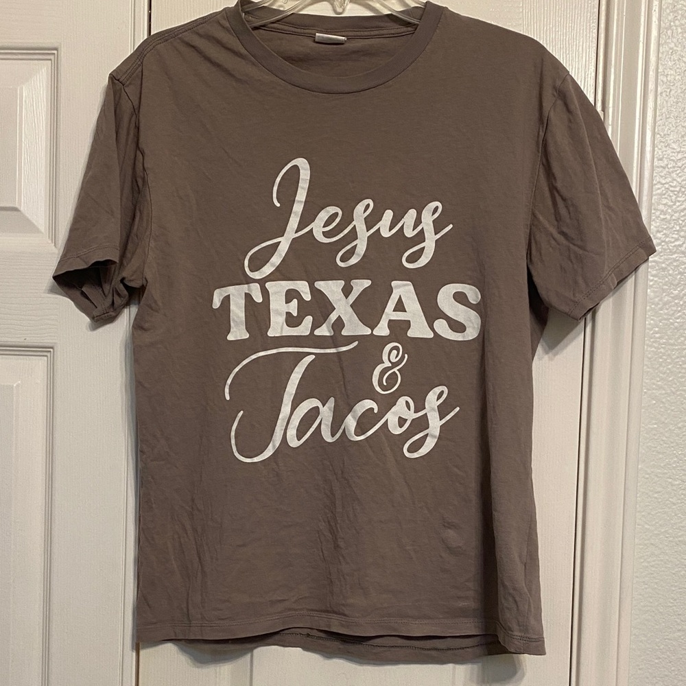 Brown Graphic Tee - Short Sleeve